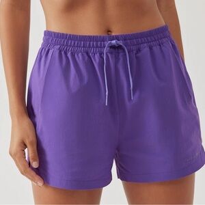 Outdoor Voices Doing Things 2.5” Shorts